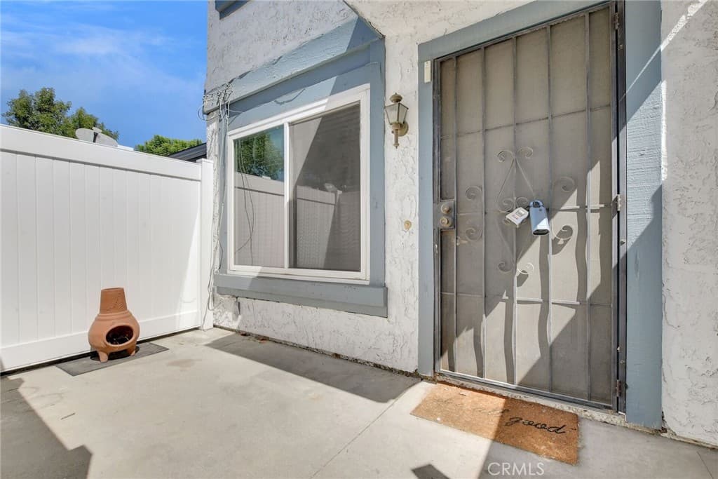 Townhouse at 878 W 13th, Azusa — photo 7 of 12