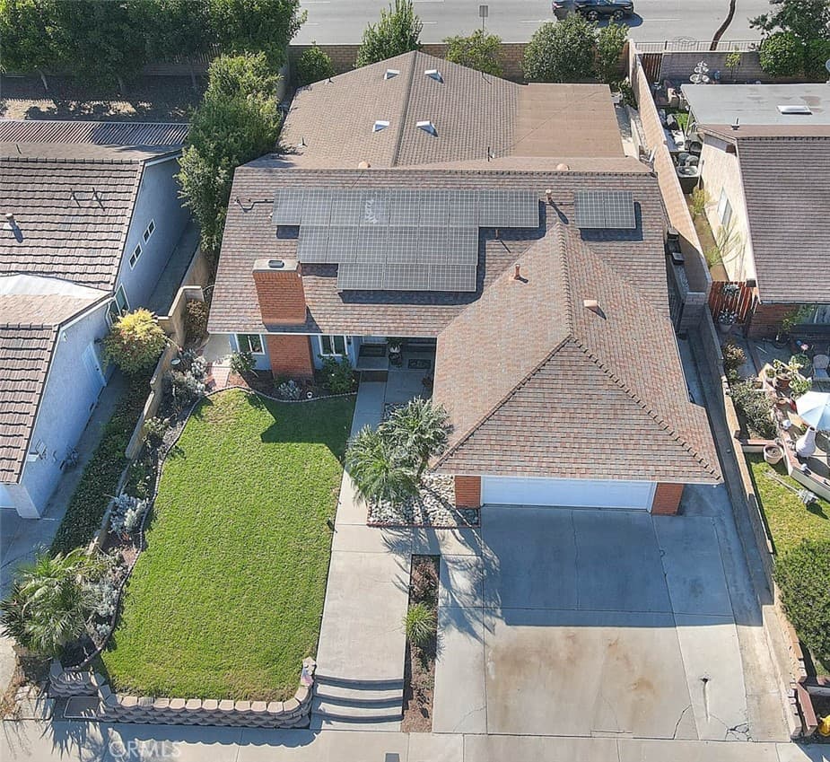 Home at 1537 Meadow Glen, Diamond Bar — photo 4 of 12
