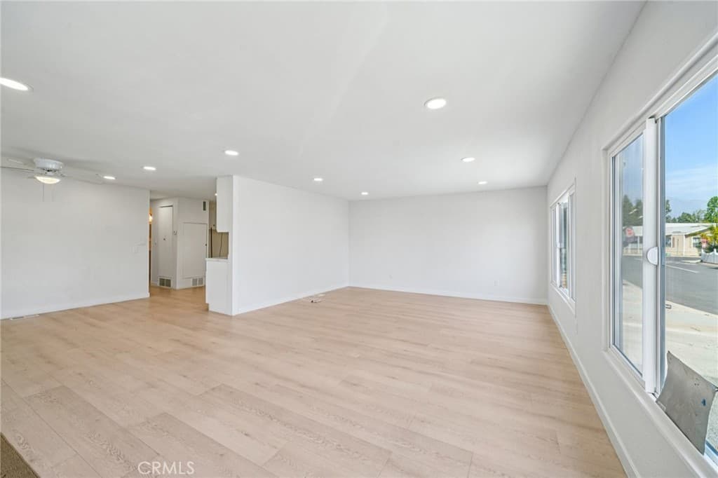 Home at 2755 arrow highway 55 55, La Verne — photo 10 of 12