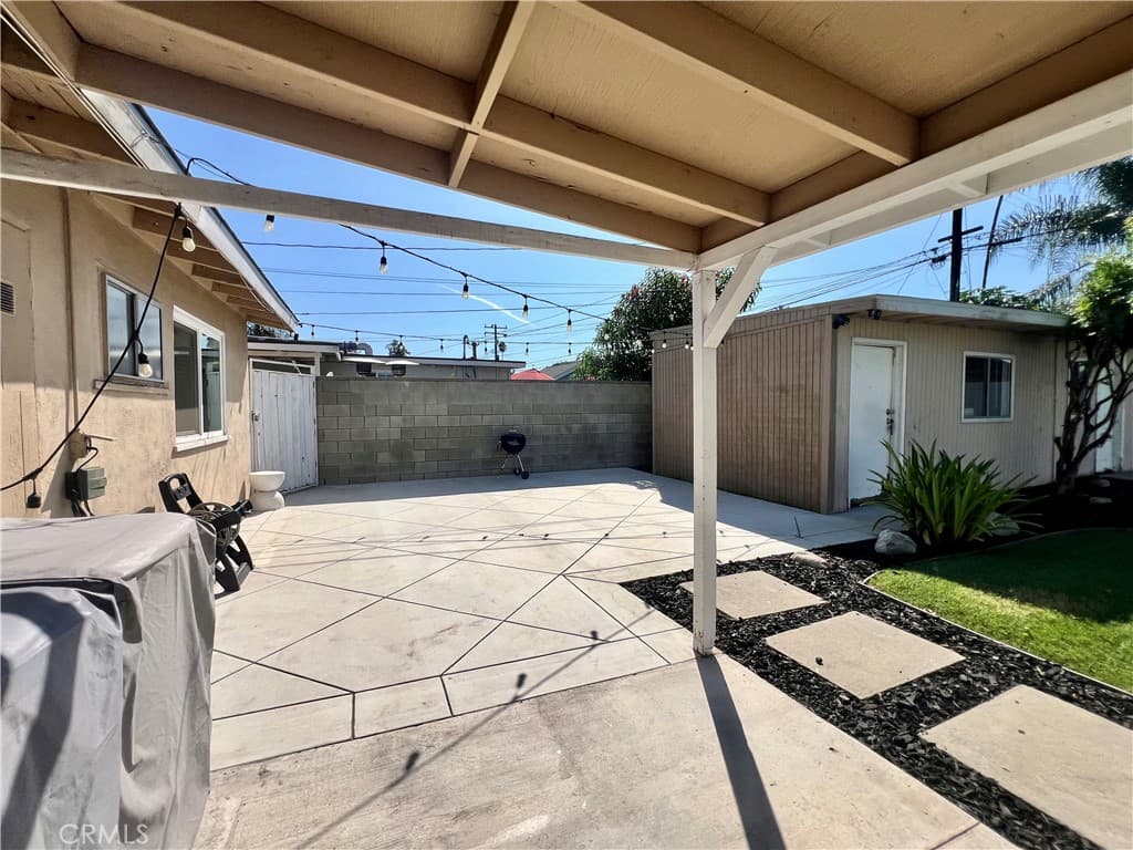 Home at 16708 E Bellbrook, Covina — photo 11 of 12