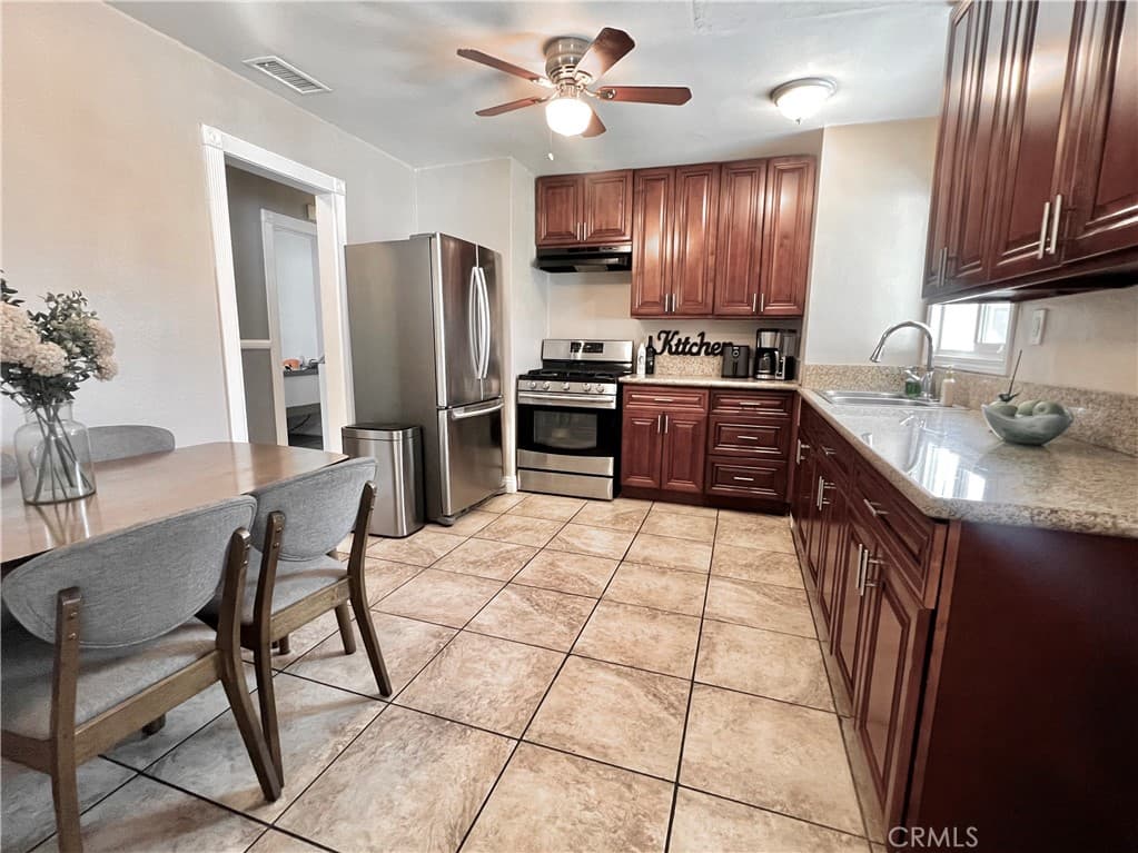 Home at 16708 E Bellbrook, Covina — photo 8 of 12