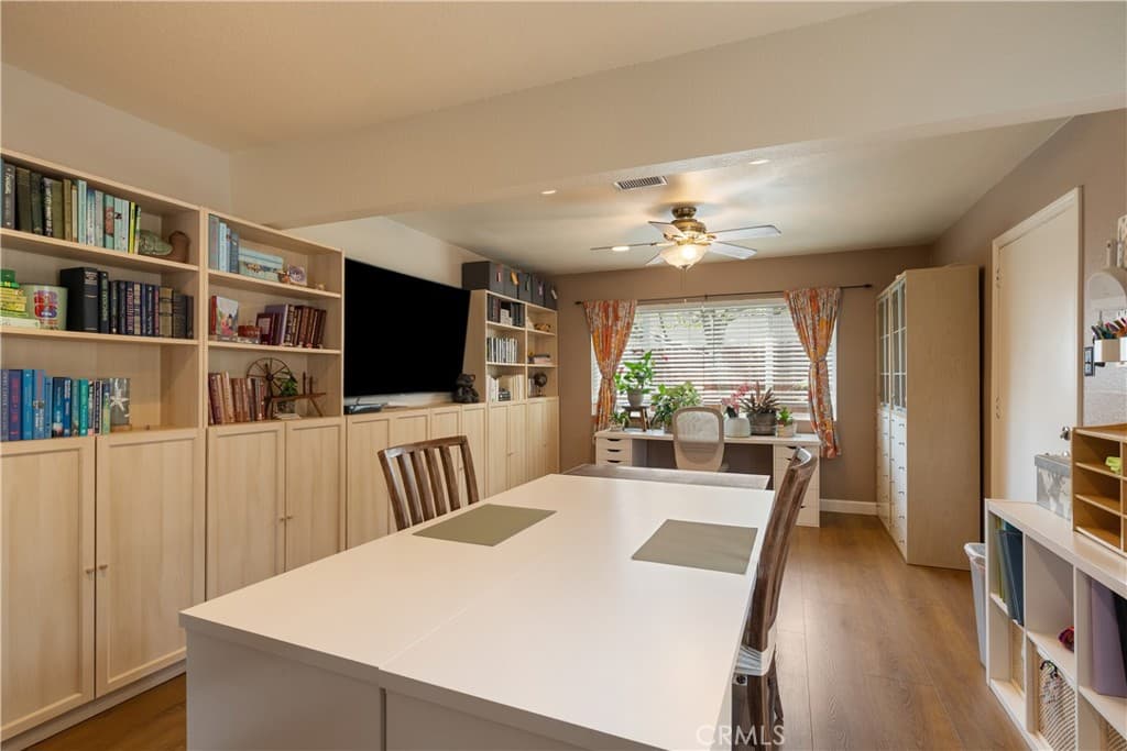 Home at 403 N Shaftesbury, San Dimas — photo 6 of 12