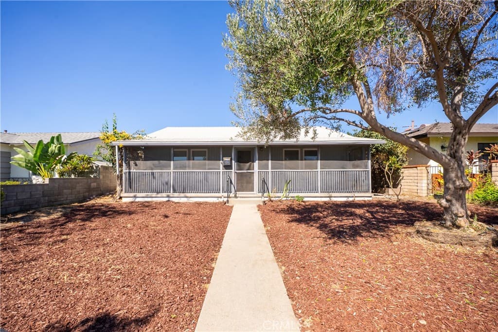 Home at 939 N Orange, Azusa — photo 1 of 12