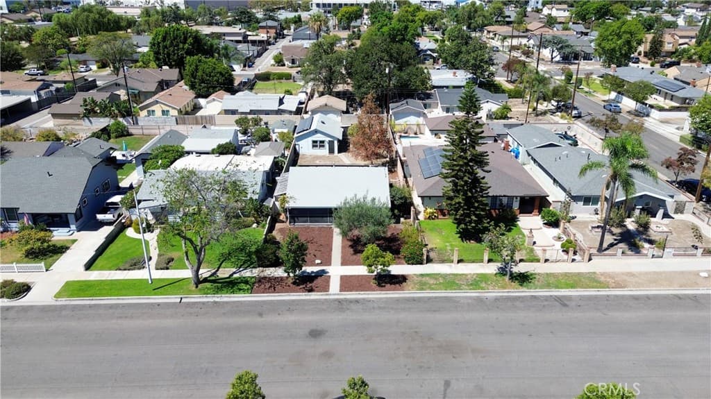 Home at 939 N Orange, Azusa — photo 6 of 12