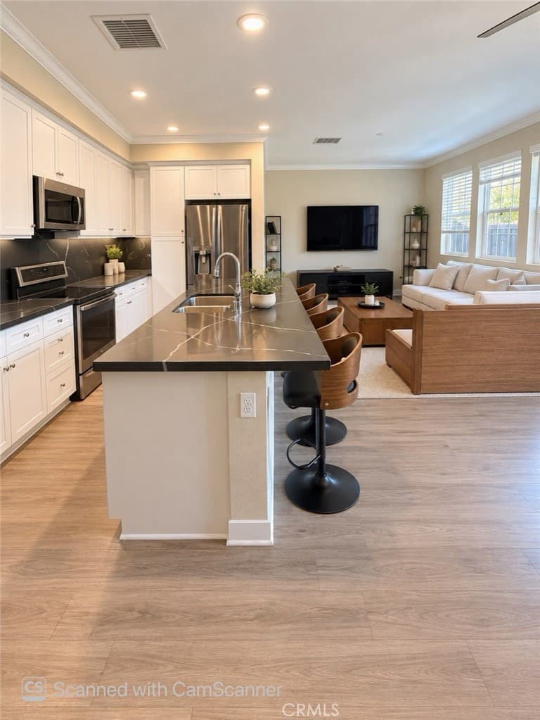 Condo at 287 E Arrow 22, Glendora — photo 2 of 9