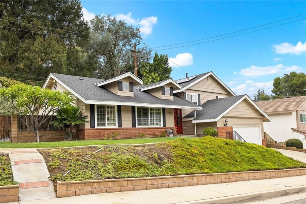 Home at 809 Puma Canyon, Glendora — photo 2 of 12