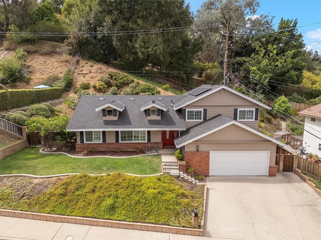 Home at 809 Puma Canyon, Glendora — photo 3 of 12