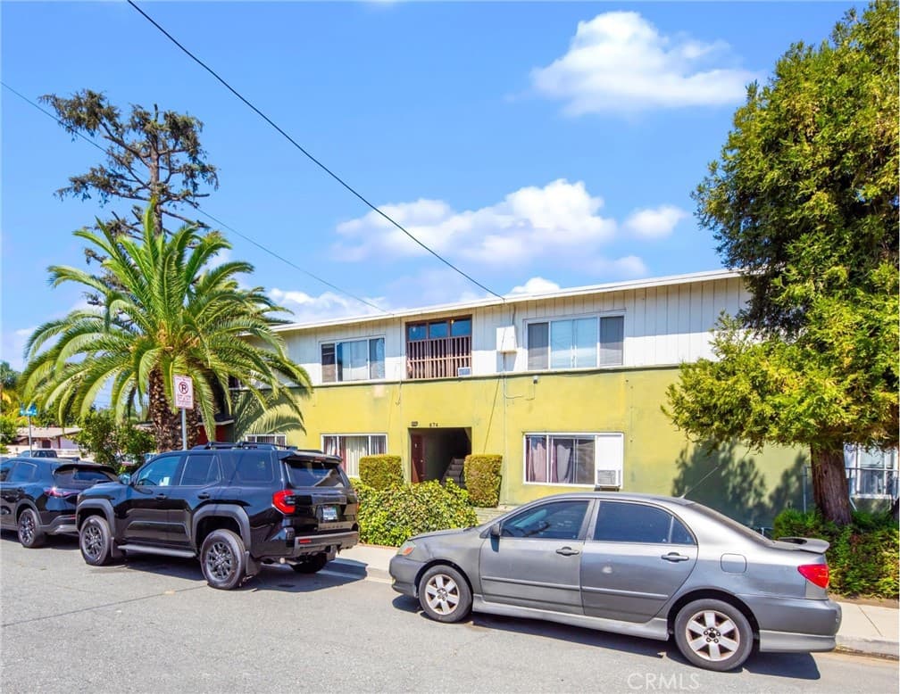 Multi-Family at 1072 W WILSON Street, Pomona — photo 4 of 12