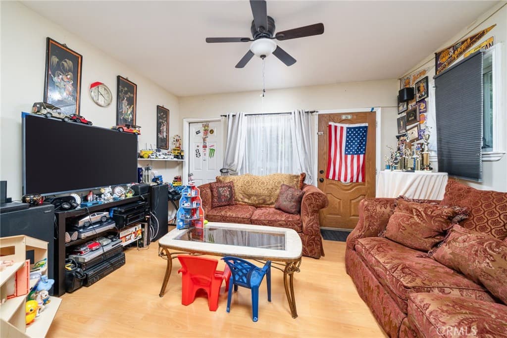 Multi-Family at 527 E Maple, Monrovia — photo 8 of 12