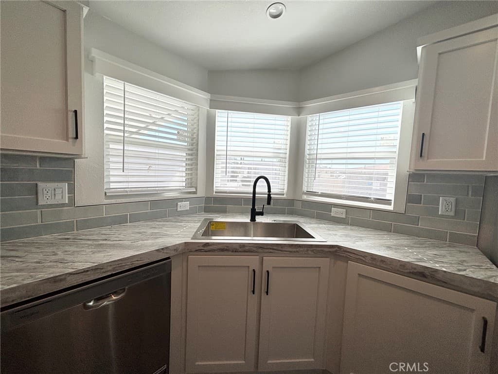Home at 301 E Foothill Boulevard 130, Pomona — photo 11 of 12
