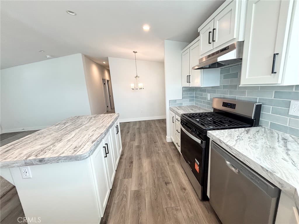 Home at 301 E Foothill Boulevard 130, Pomona — photo 10 of 12