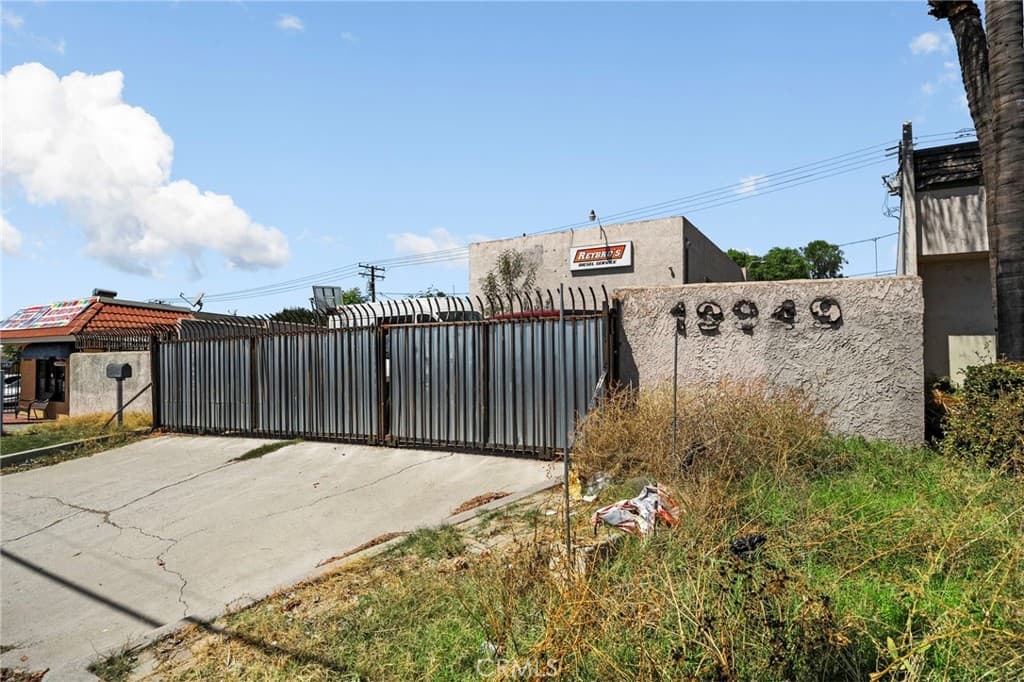 Commercial at 19949 Valley Blvd, Walnut — photo 3 of 12