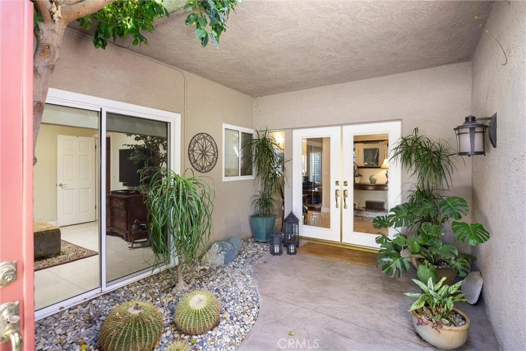 Home at 2621 N Mountain, Claremont — photo 3 of 12