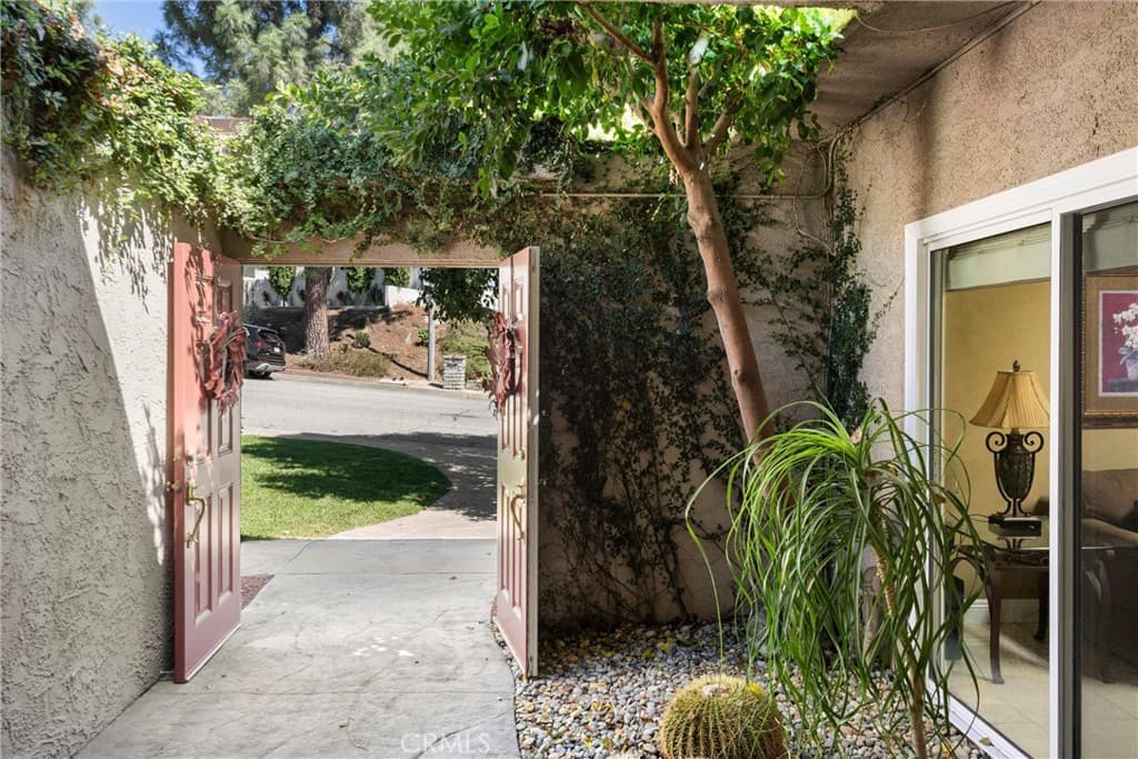 Home at 2621 N Mountain, Claremont — photo 4 of 12