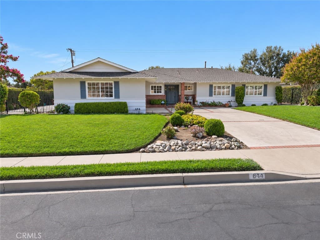 Home at 644 Crestglen Road, Glendora — photo 2 of 12
