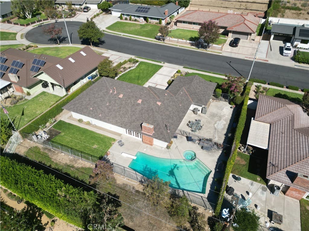 Home at 644 Crestglen Road, Glendora — photo 4 of 12