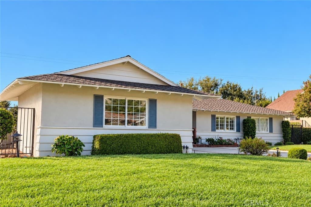 Home at 644 Crestglen Road, Glendora — photo 9 of 12