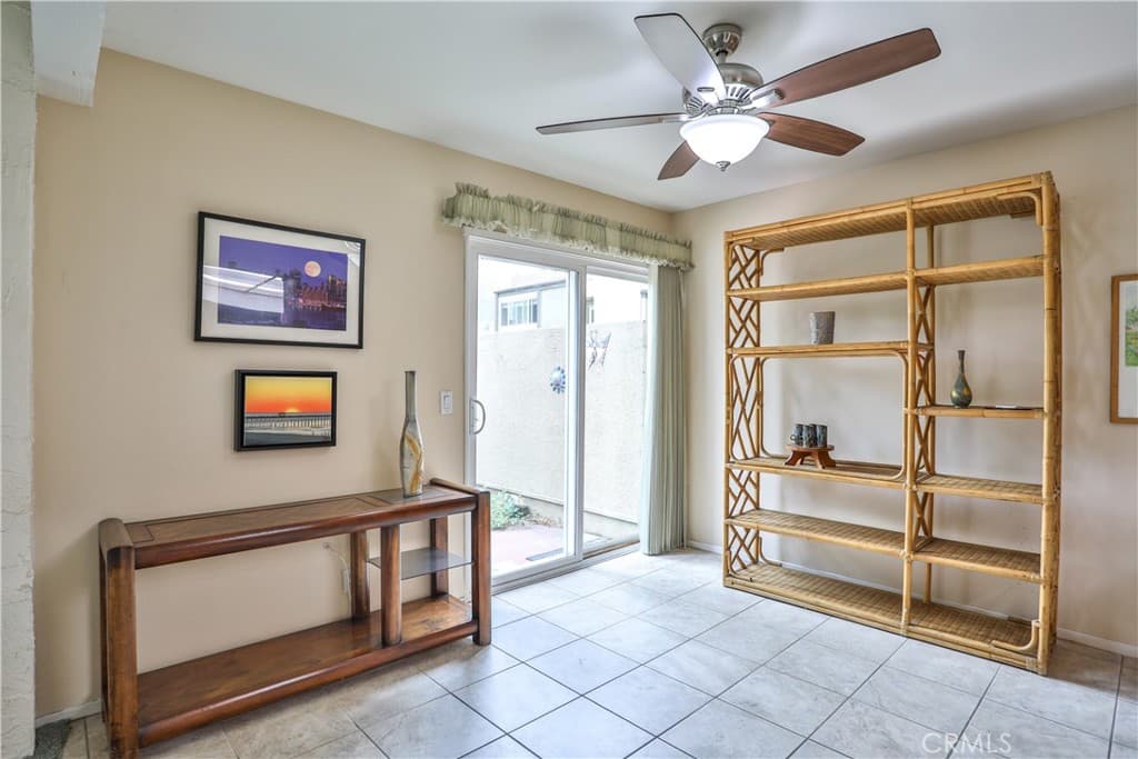 Townhouse at 672 Greendale Lane, Pomona — photo 11 of 12