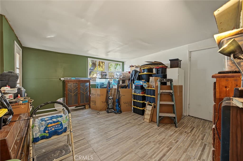 Home at 907 S Danehurst, Glendora — photo 11 of 12