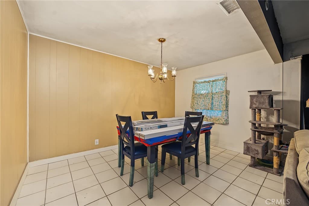 Home at 907 S Danehurst, Glendora — photo 9 of 12