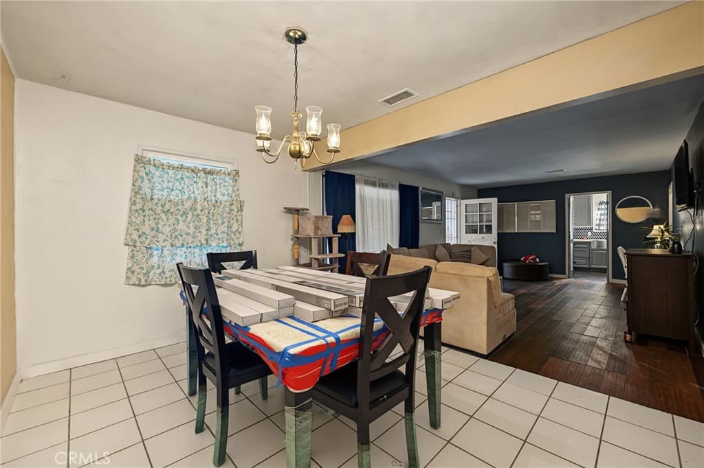 Home at 907 S Danehurst, Glendora — photo 10 of 12