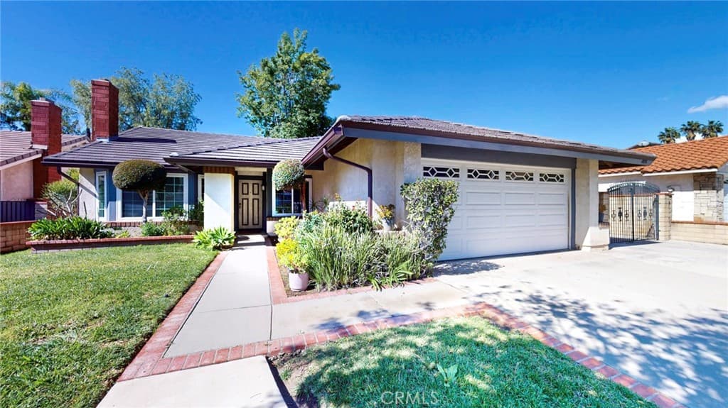Home at 925 Heaton Moor Drive, Walnut — photo 1 of 12