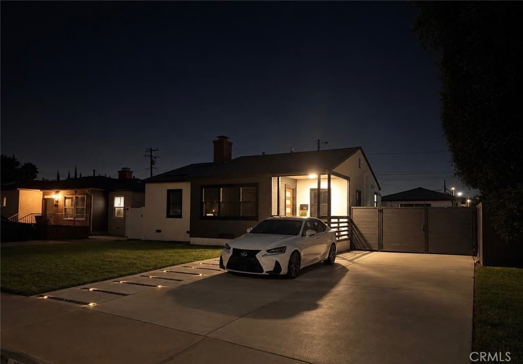 Home at 1741 Fleming Street, Pomona — photo 3 of 12
