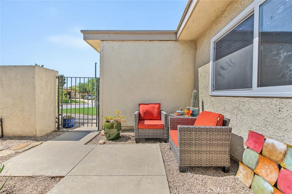 Home at 434 Champlain, Claremont — photo 2 of 12