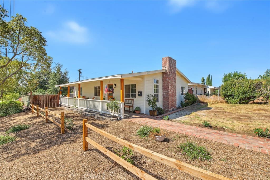 Home at 321 N Cataract, San Dimas — photo 3 of 12