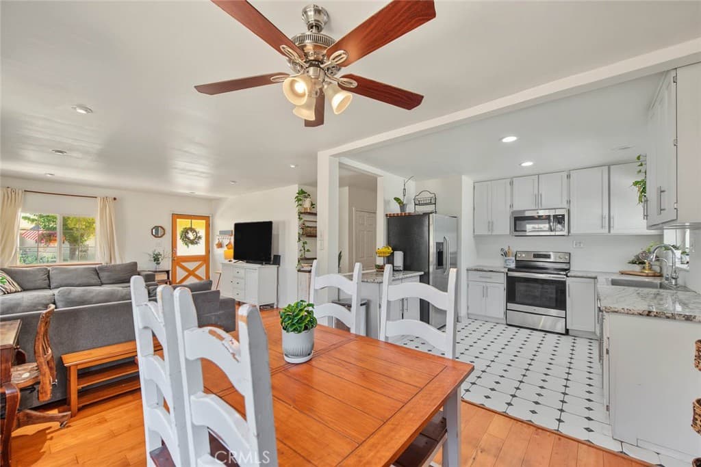 Home at 321 N Cataract, San Dimas — photo 9 of 12