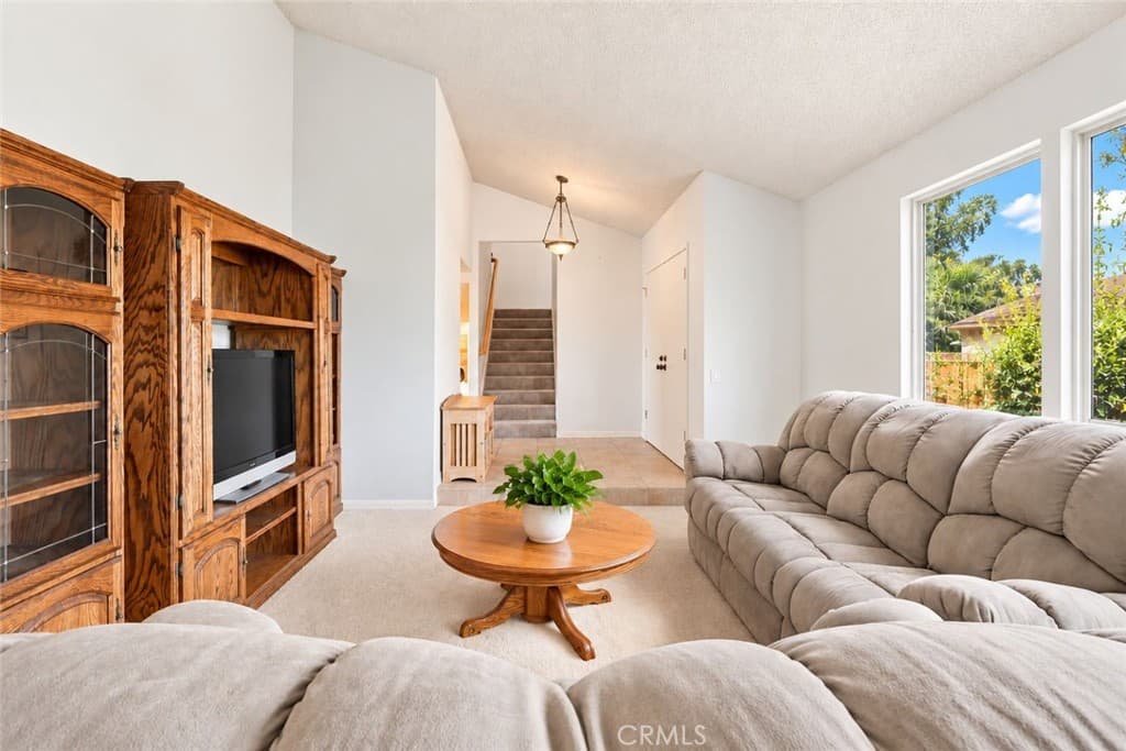 Home at 1507 S Glencroft, Glendora — photo 8 of 12