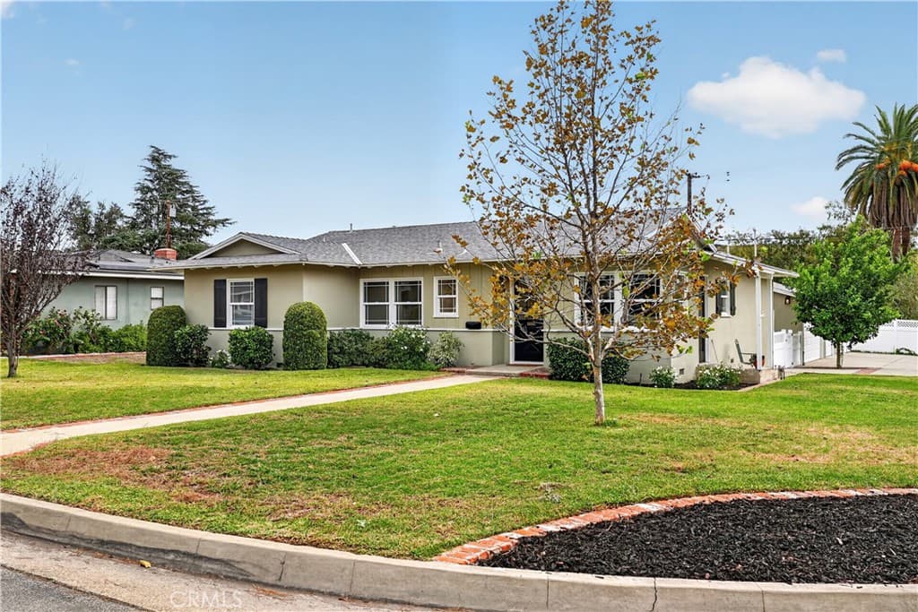 Home at 804 Myrtle Avenue, Glendora — photo 4 of 12