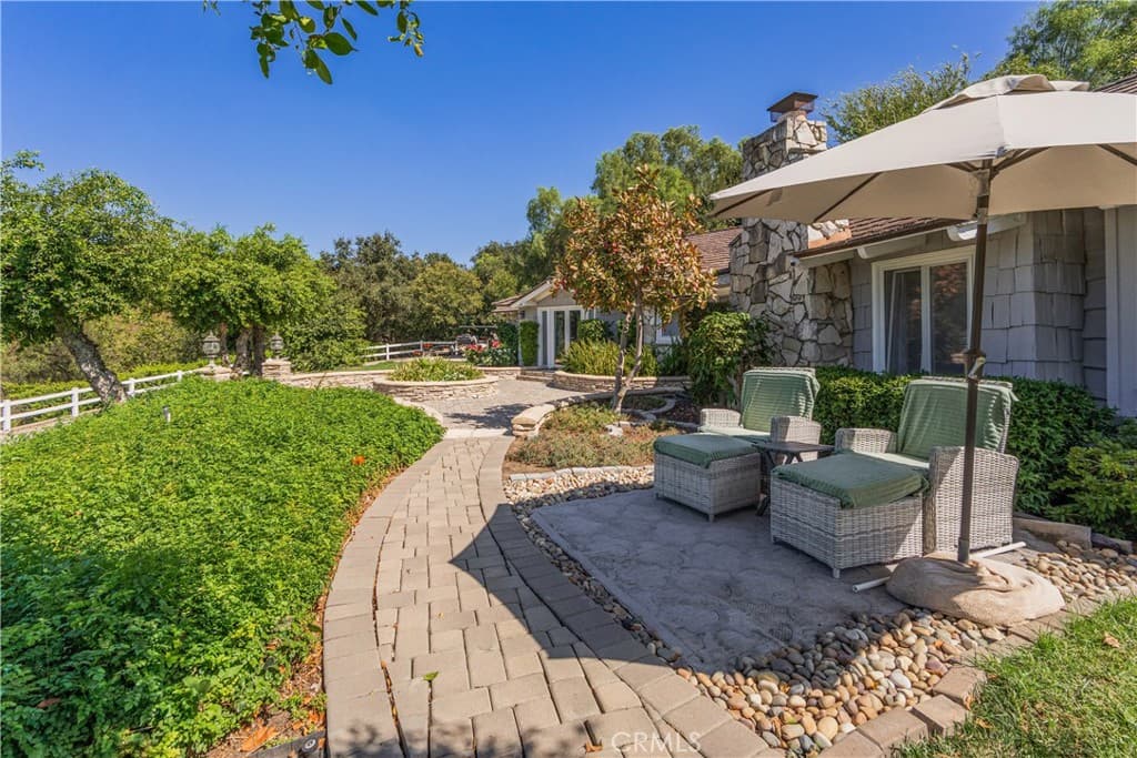Home at 20620 E Covina Hills Road, Covina — photo 4 of 12