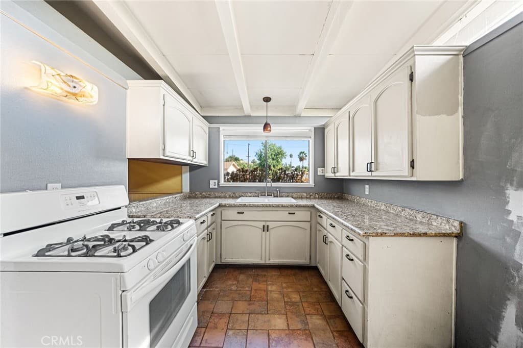 Home at 229 S Shipman, La Puente — photo 9 of 12