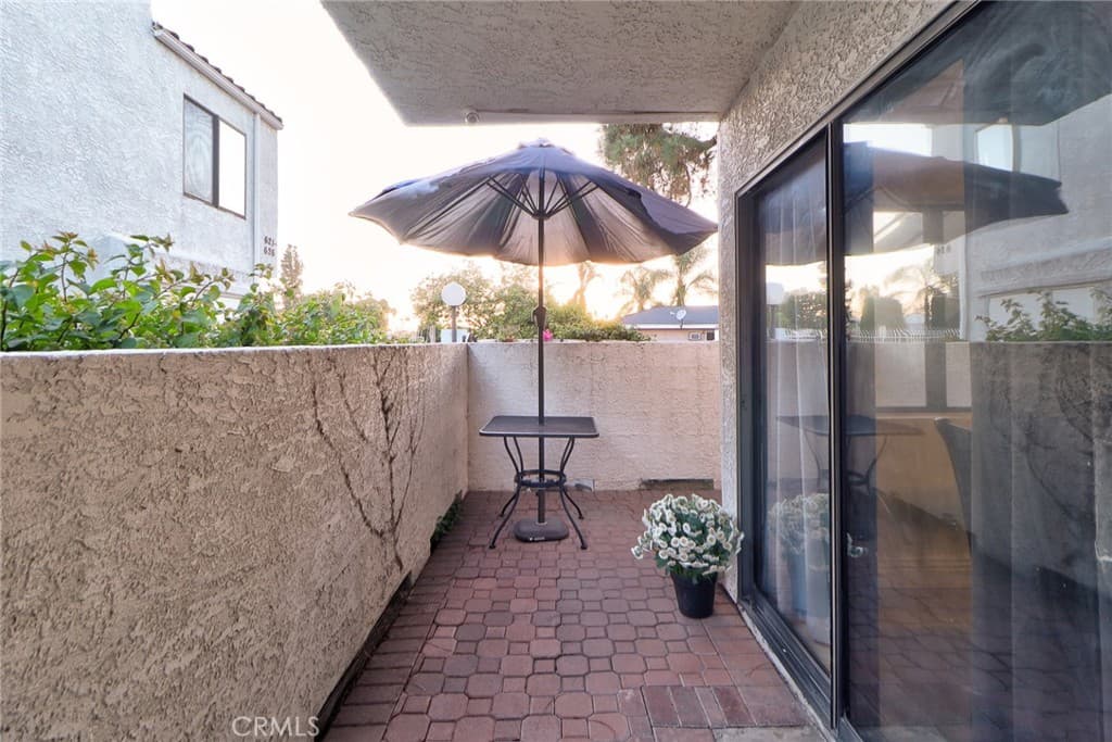 Townhouse at 652 Park Shadow Court 39, Baldwin Park — photo 11 of 12