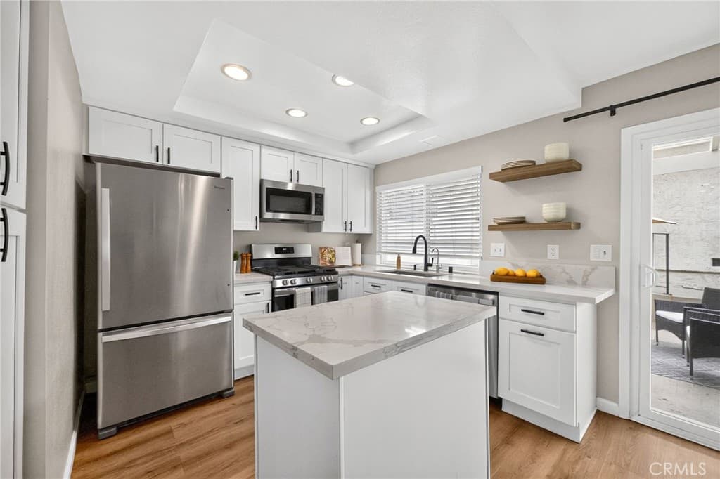 Townhouse at 1285 Tarryglen Ln, San Dimas — photo 11 of 12