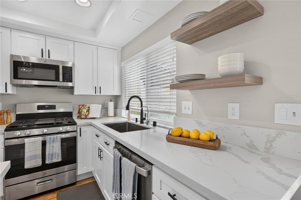 Townhouse at 1285 Tarryglen Ln, San Dimas — photo 12 of 12