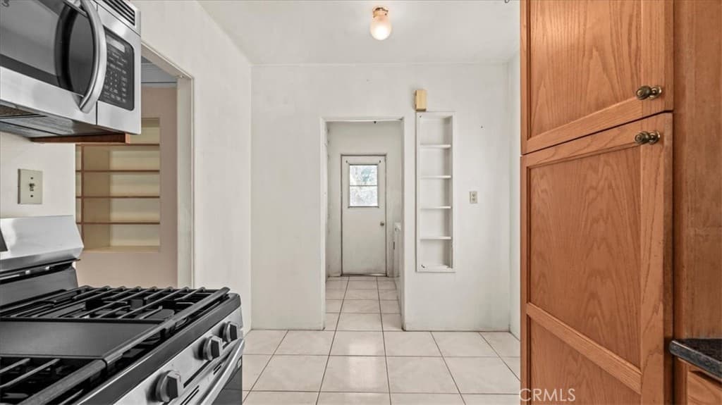 Home at 1502 N White Avenue, Pomona — photo 12 of 12