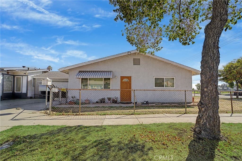 Multi-Family at 234 W 4th, Azusa — photo 2 of 12