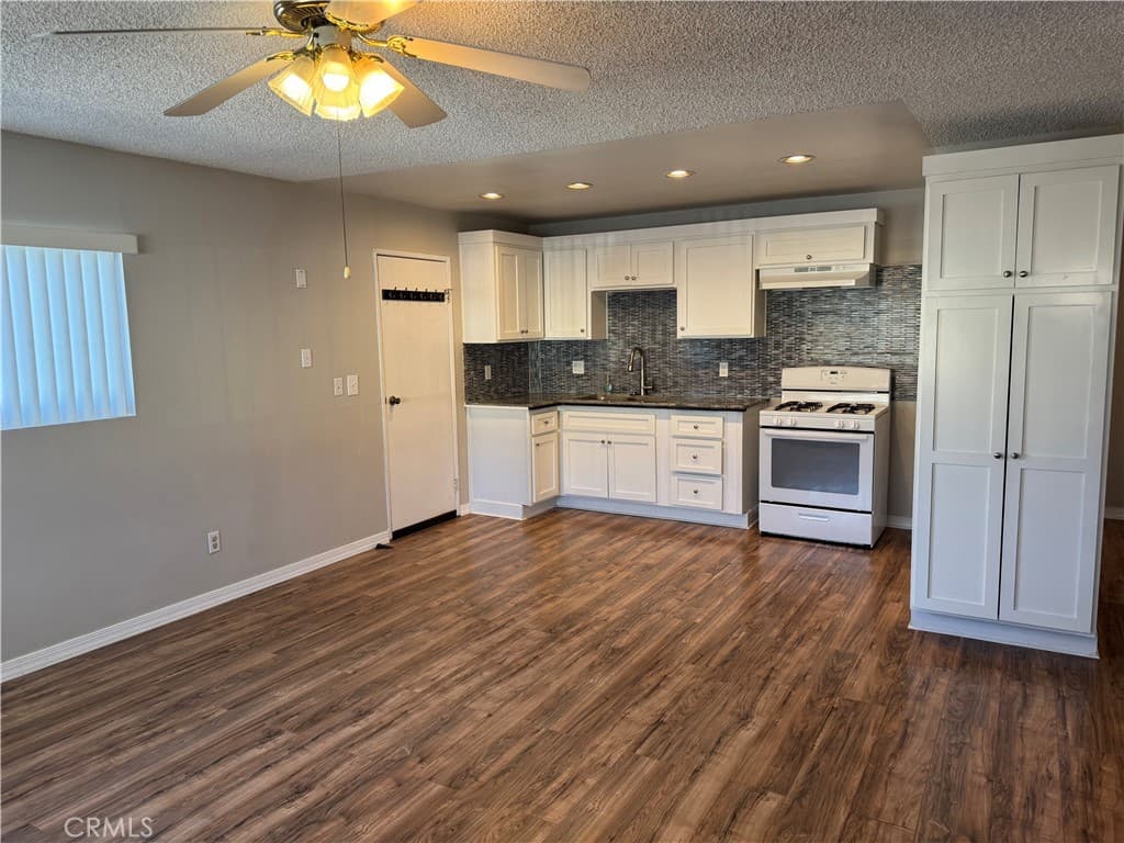 Multi-Family at 234 W 4th, Azusa — photo 4 of 12