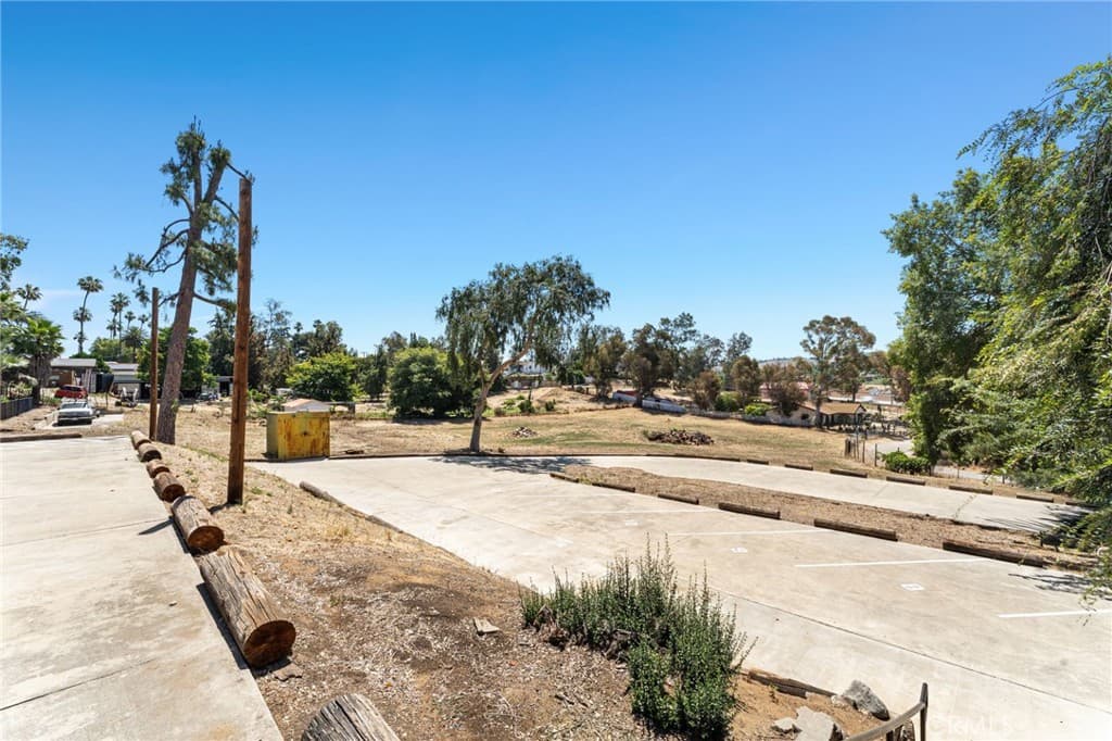 Home at 1390 Prospect, Pomona — photo 6 of 12