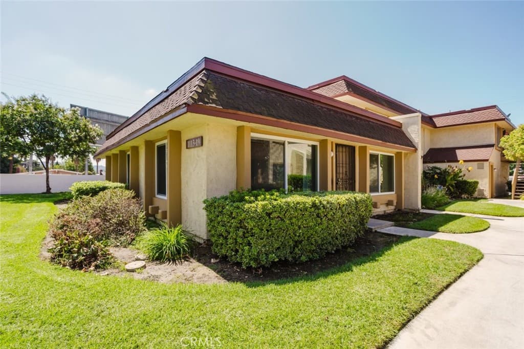 Condo at 1113 N Barston Avenue, Covina — photo 3 of 12