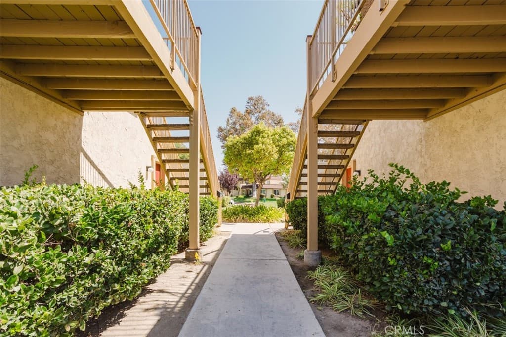 Condo at 1113 N Barston Avenue, Covina — photo 4 of 12