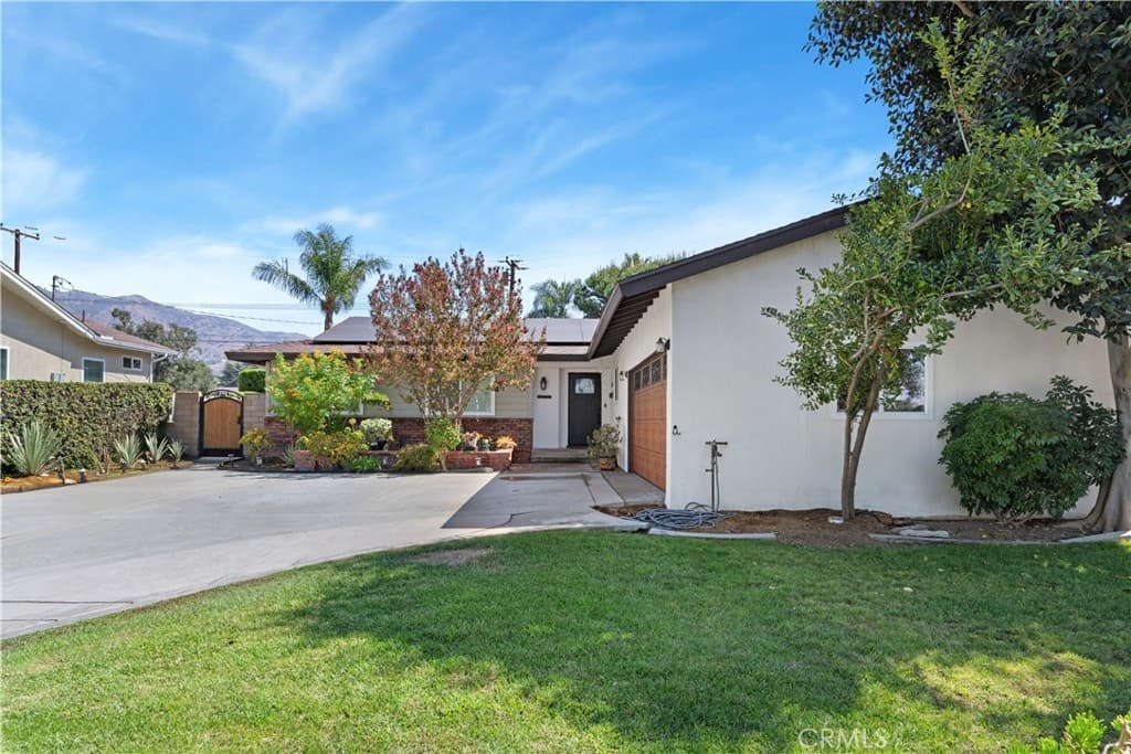 Home at 102 N San Jose Drive, Glendora — photo 3 of 12