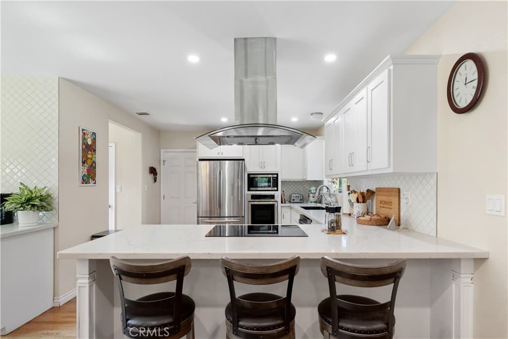 Home at 102 N San Jose Drive, Glendora — photo 8 of 12