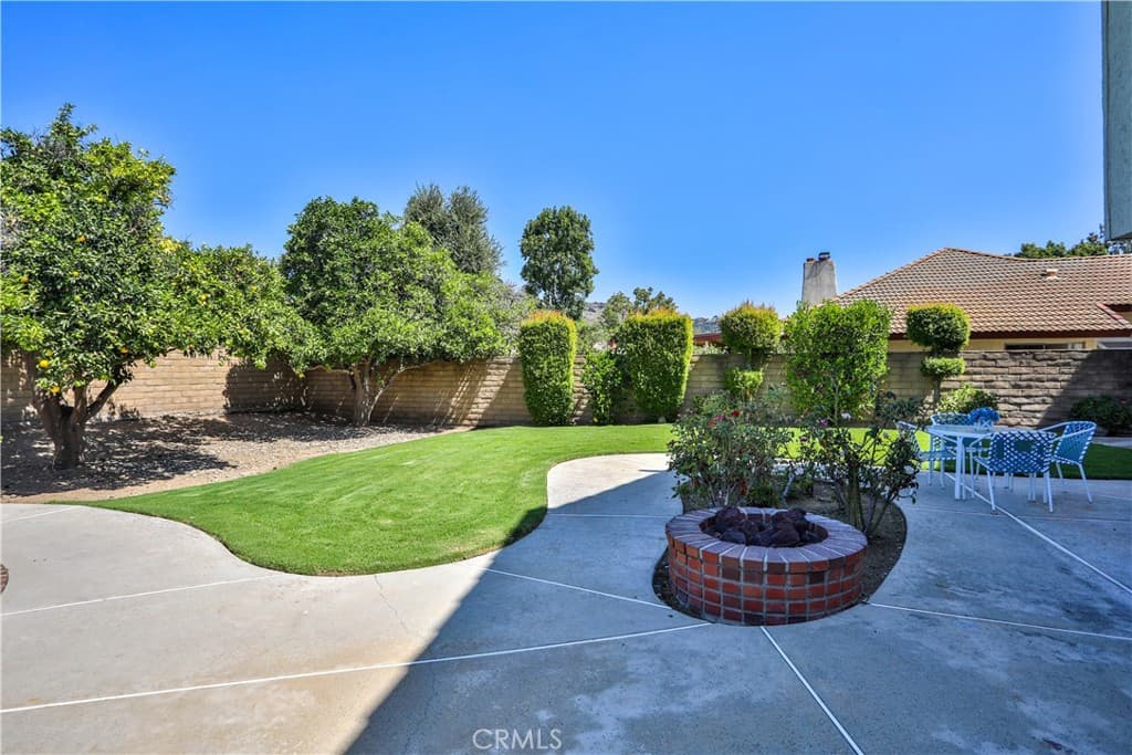 Home at 2009 VINEWOOD Street, La Verne — photo 11 of 12