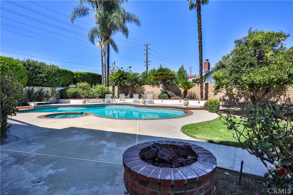 Home at 2009 VINEWOOD Street, La Verne — photo 12 of 12