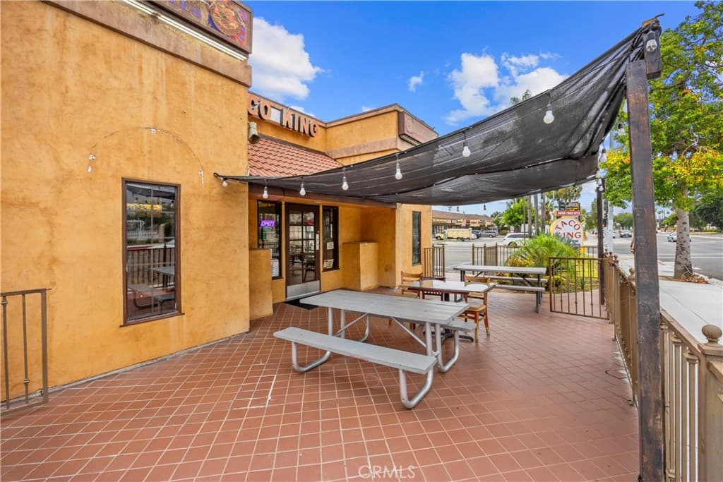 Commercial at 600 E Foothill Boulevard, Azusa — photo 6 of 12