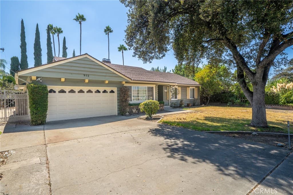 Home at 952 Occidental Drive, Claremont — photo 2 of 12