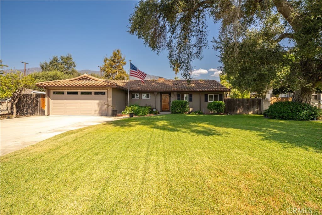 Home at 609 E Bennett Avenue, Glendora — photo 1 of 12
